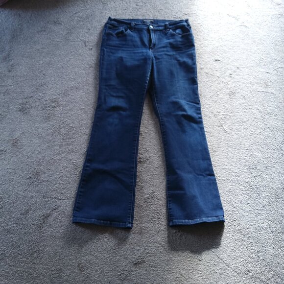 BANANA REPUBLIC BOOTCUT JEANS - Picture 3 of 3